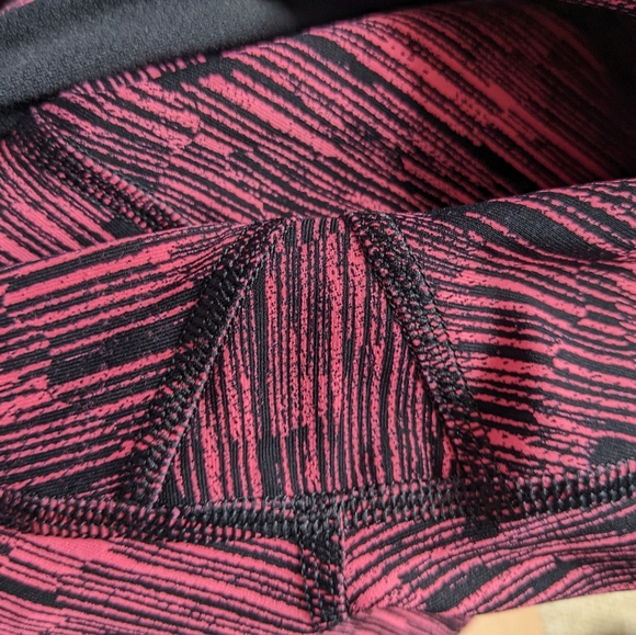 Lululemon pace rival crop - Picture 5 of 6